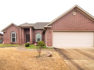 411 Copperstone Dr, Jonesboro, AR 72404