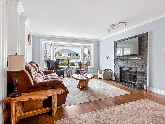 3rd image of 3273 264a St