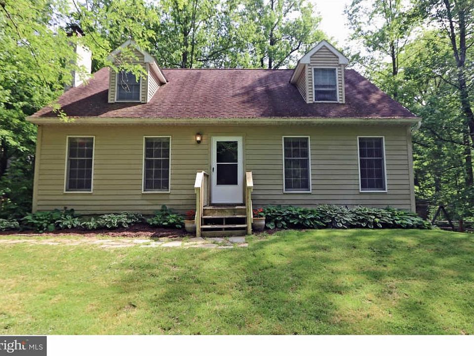 1st image of 65 Oakland Dr