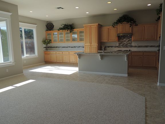 4th image of 7756 Belle Rose Cir