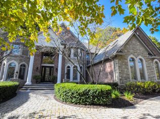 4358 Dominion Blvd, Brighton, MI 48114