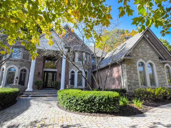 4358 Dominion Blvd, Brighton, MI 48114