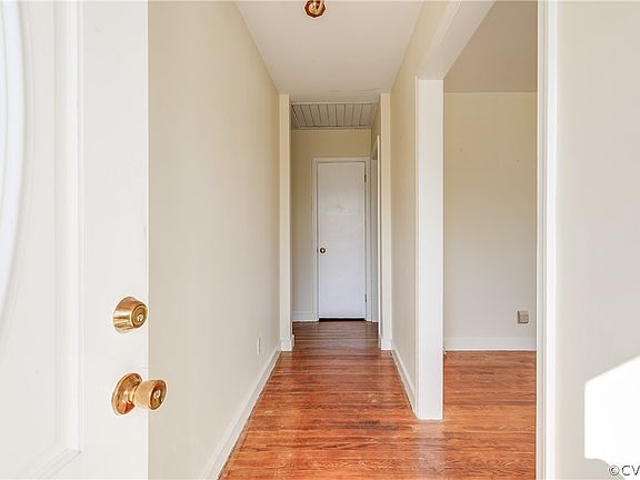 4th image of 1234 Southam Dr