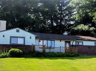 38 Hilltop Dr, Mahopac, NY 10541