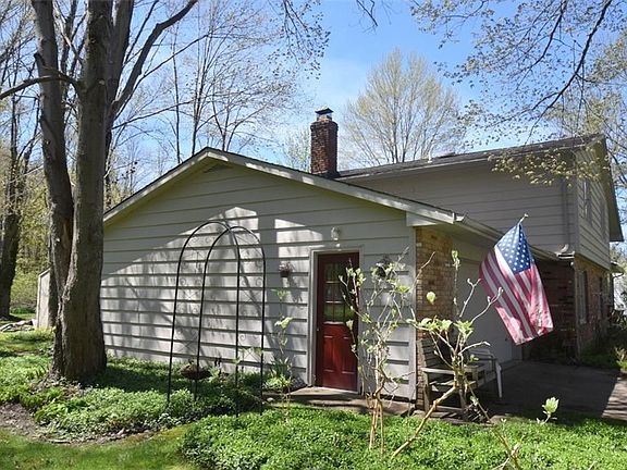 3rd image of 8397 Martingale Ln