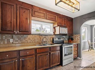 2532 E 9th St, Cheyenne, WY 82001