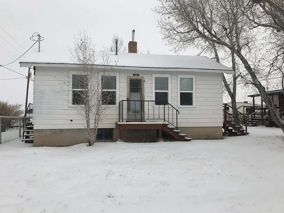 216 N Noble St