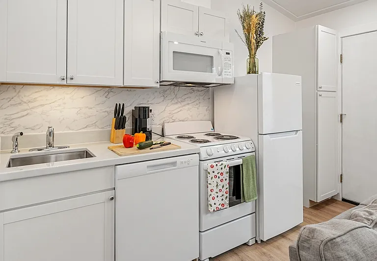 204 Marlin St #10 — Photo 3