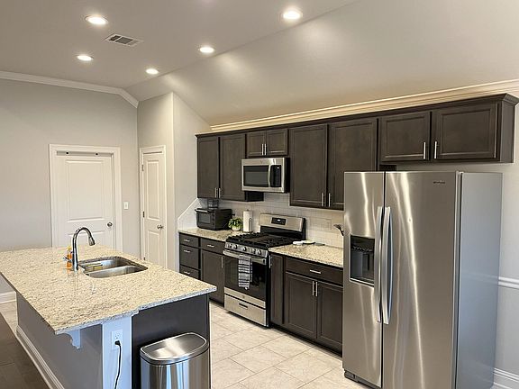 4th image of 4018 False River Dr