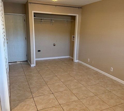 5th image of 1321 Watt Ave