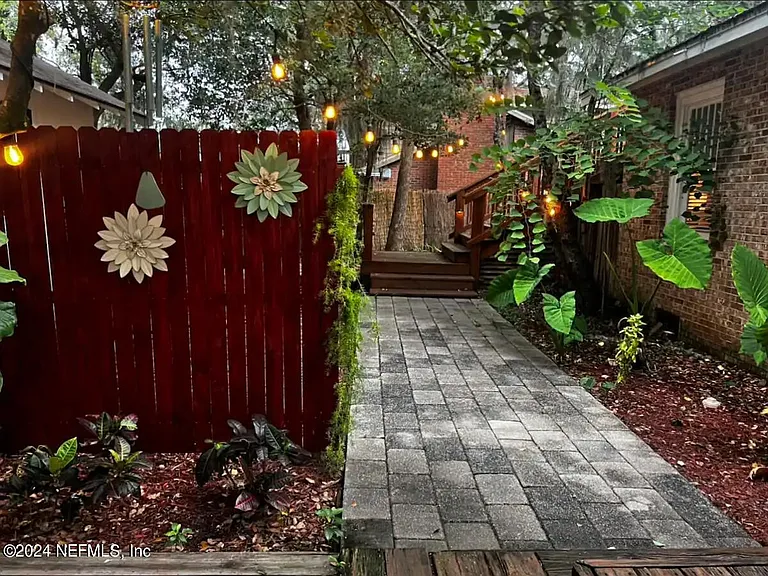 2730 Harvard Ave — Photo 15