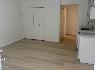 701 S Grevillea Ave #1B, Inglewood, CA 90301