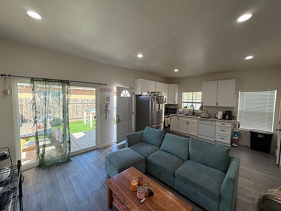 4th image of 5546 Mary Lane Dr