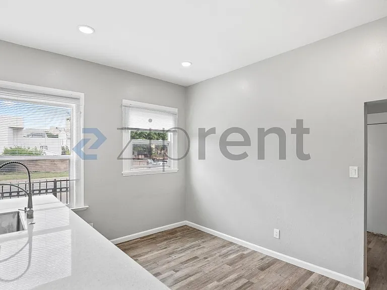 1202 Adeline St — Photo 10