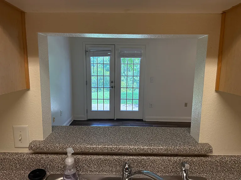 731 Majestic Dr — Photo 7