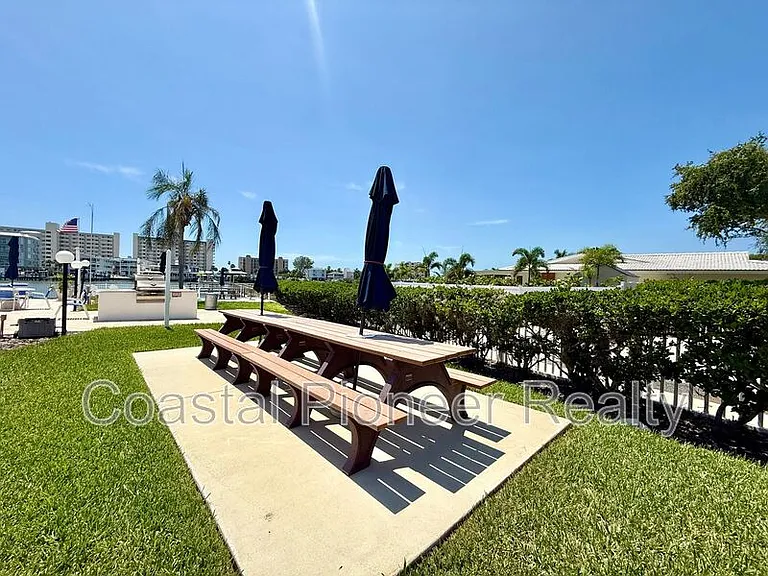 14903 Imperial Point Dr N — Photo 60