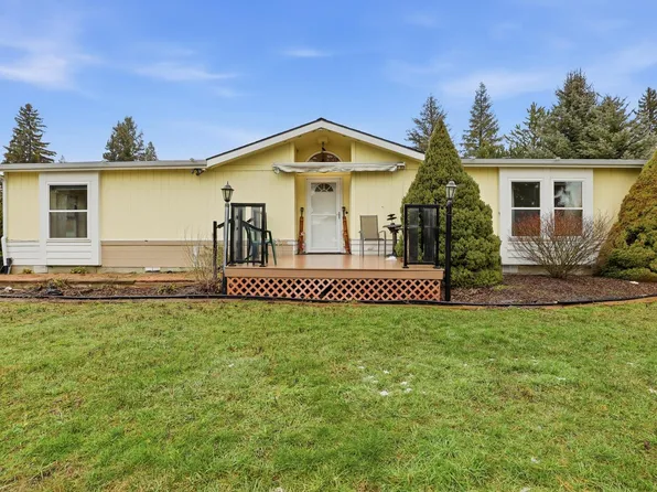 401 E Poplar St, Tekoa, WA 99033