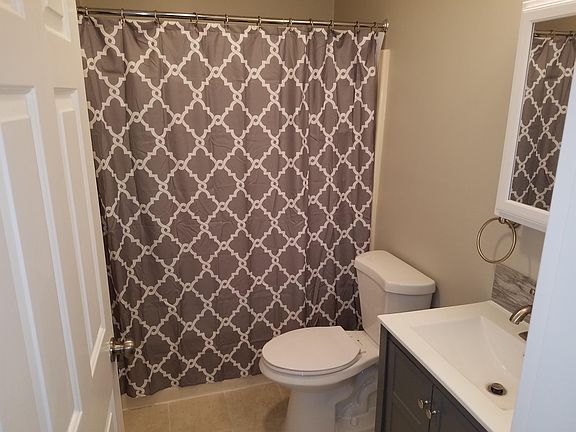 5th image of 59 Pearl St APT 105