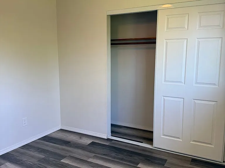 3430 SE 68th Ave — Photo 9