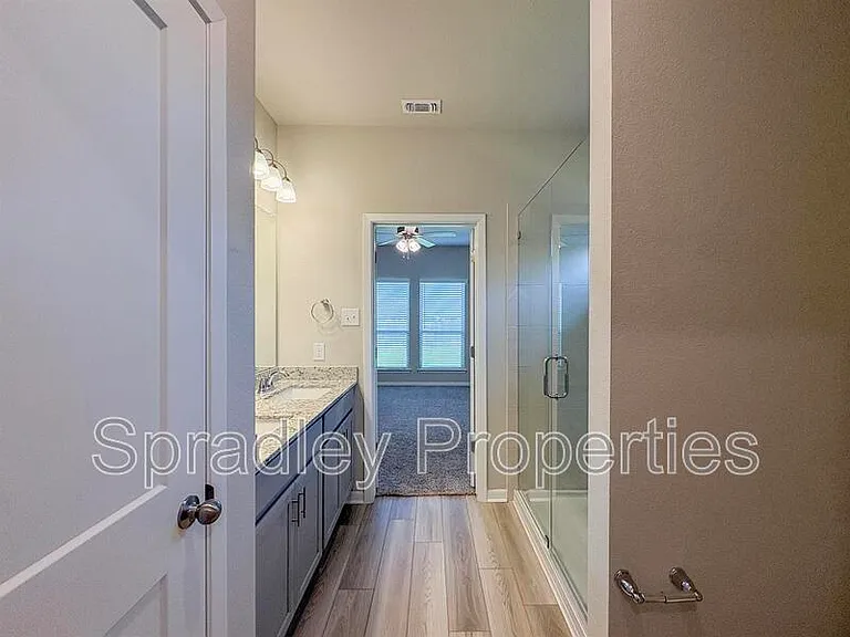 4816 Sparks Ln — Photo 20