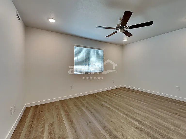 9721 W Tamarisk Ave — Photo 8
