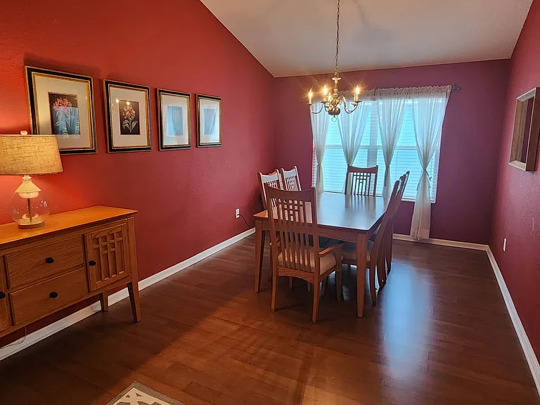 1426 Forest Acres Dr — Photo 13