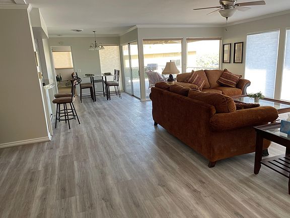 3rd image of 2153 Southridge Dr