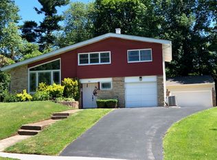 24 Camelot Dr, Plymouth Meeting, PA 19462