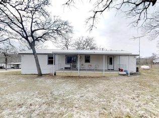 959 Copperhead Rd, Seguin, TX 78155