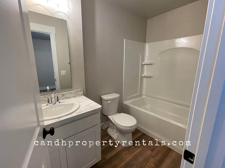 6075 Northstead Ave #1 — Photo 16