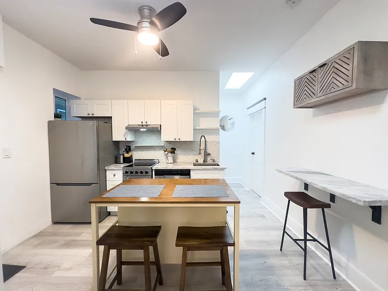1343 C St #5/5B — Photo 10
