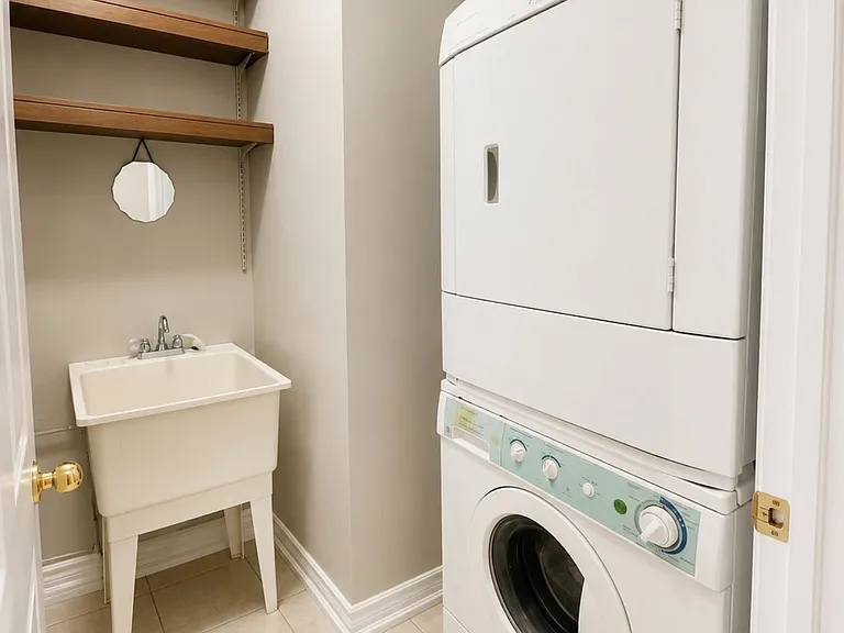9421 Jane St #223 — Photo 9