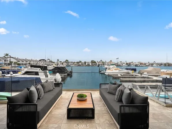 16449 Wimbledon Ln, Huntington Beach, CA 92649