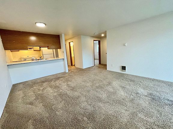 2nd image of 12038 31st Ave NE APT 206