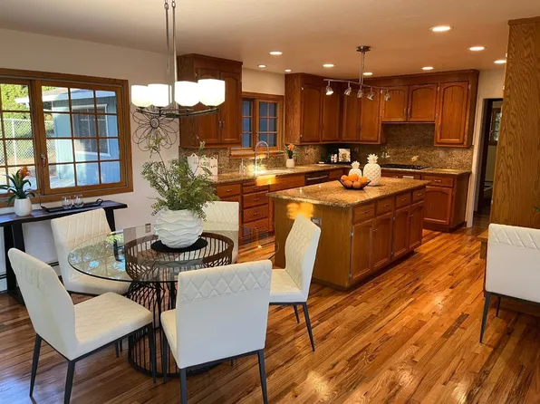 999 Old Farm Ln, Aptos, CA 95003