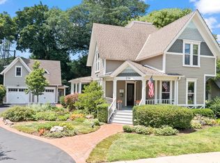 216 N 5th St, Dundee, IL 60118