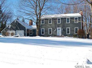 120 Stonecrest Dr, Manlius, NY 13104