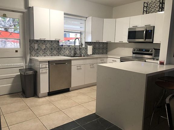 2nd image of 281 NE 112th St #281
