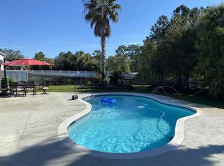 1848 Edgewood Dr, Navarre, FL 32566