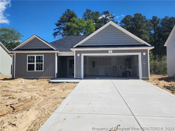 1721 Ragsdale Rd, Hope Mills, NC 28348