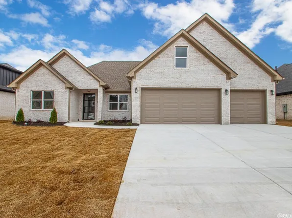 7029 Fields Dr, Benton, AR 72019