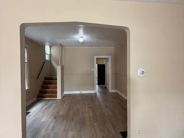26-28 N Huron Ave — Photo 4
