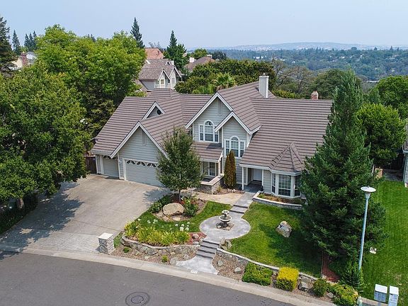 2nd image of 111 Dawn River Way