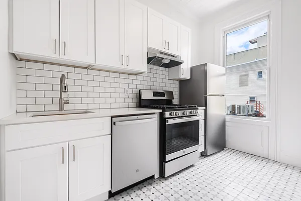 Rented by Corcoran | media 7