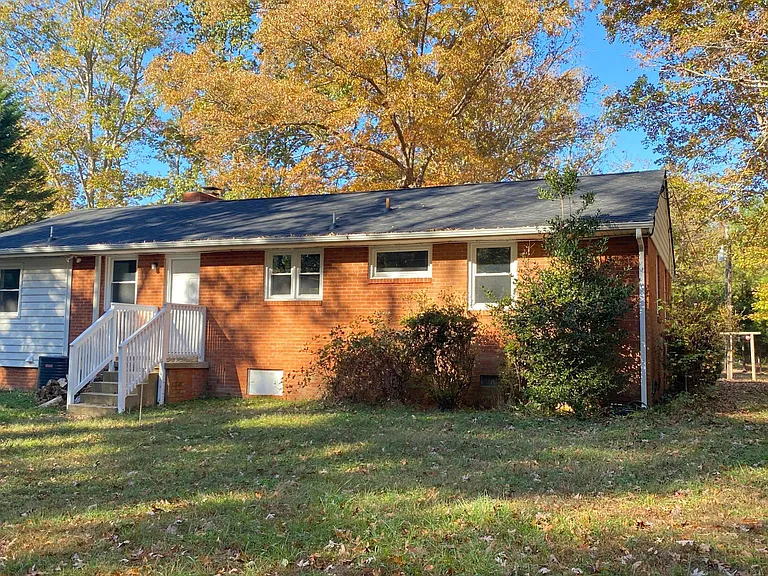 2511 Moseley Rd — Photo 23