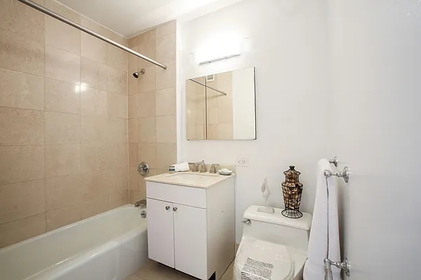 Rented by Stonehenge NYC LLC | media 84