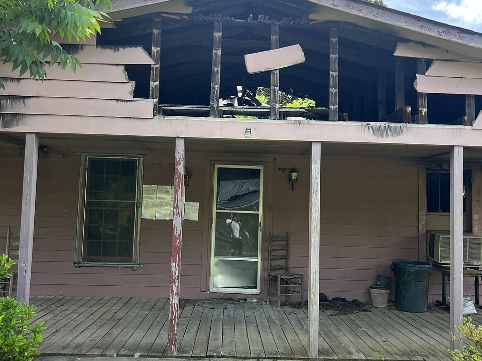 1st image of 2 E 4th St