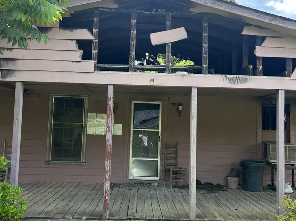 2 E 4th St, Aragon, GA 30104