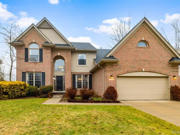 1028 Chesapeake, Rochester Hills, MI 48307