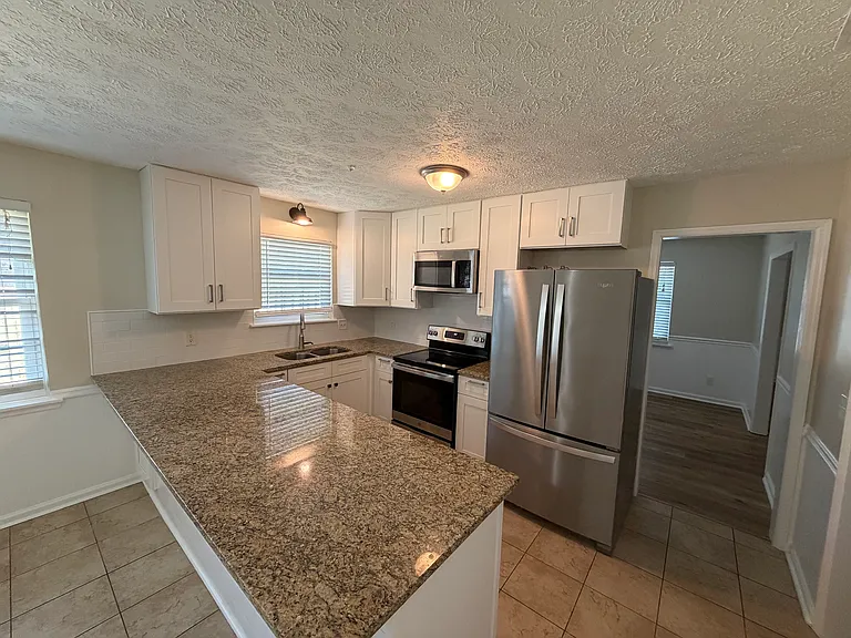 7612 Peridot Ln — Photo 9